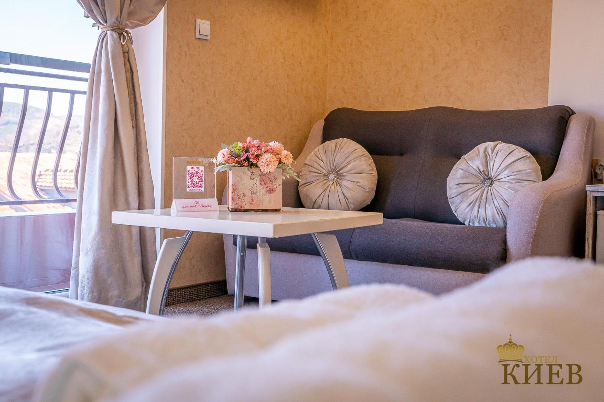 Hotel Kiev Велико-Тырново Экстерьер фото