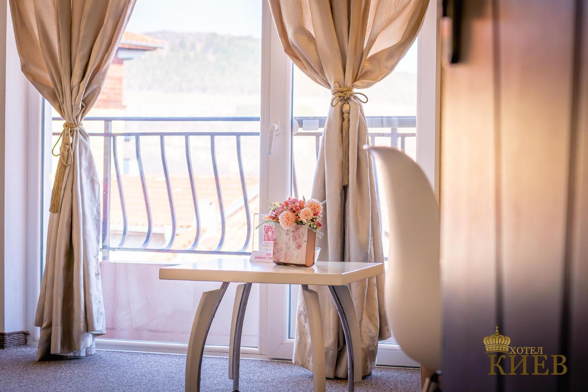 Hotel Kiev Велико-Тырново Экстерьер фото