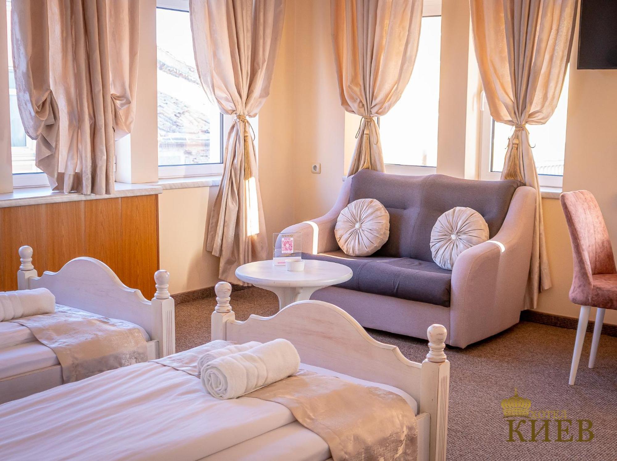 Hotel Kiev Велико-Тырново Экстерьер фото