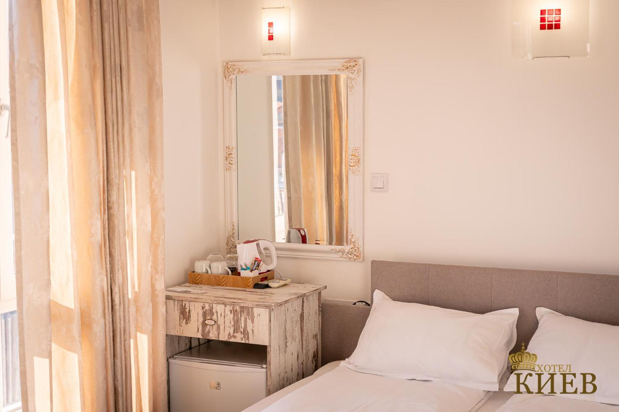 Hotel Kiev Велико-Тырново Экстерьер фото