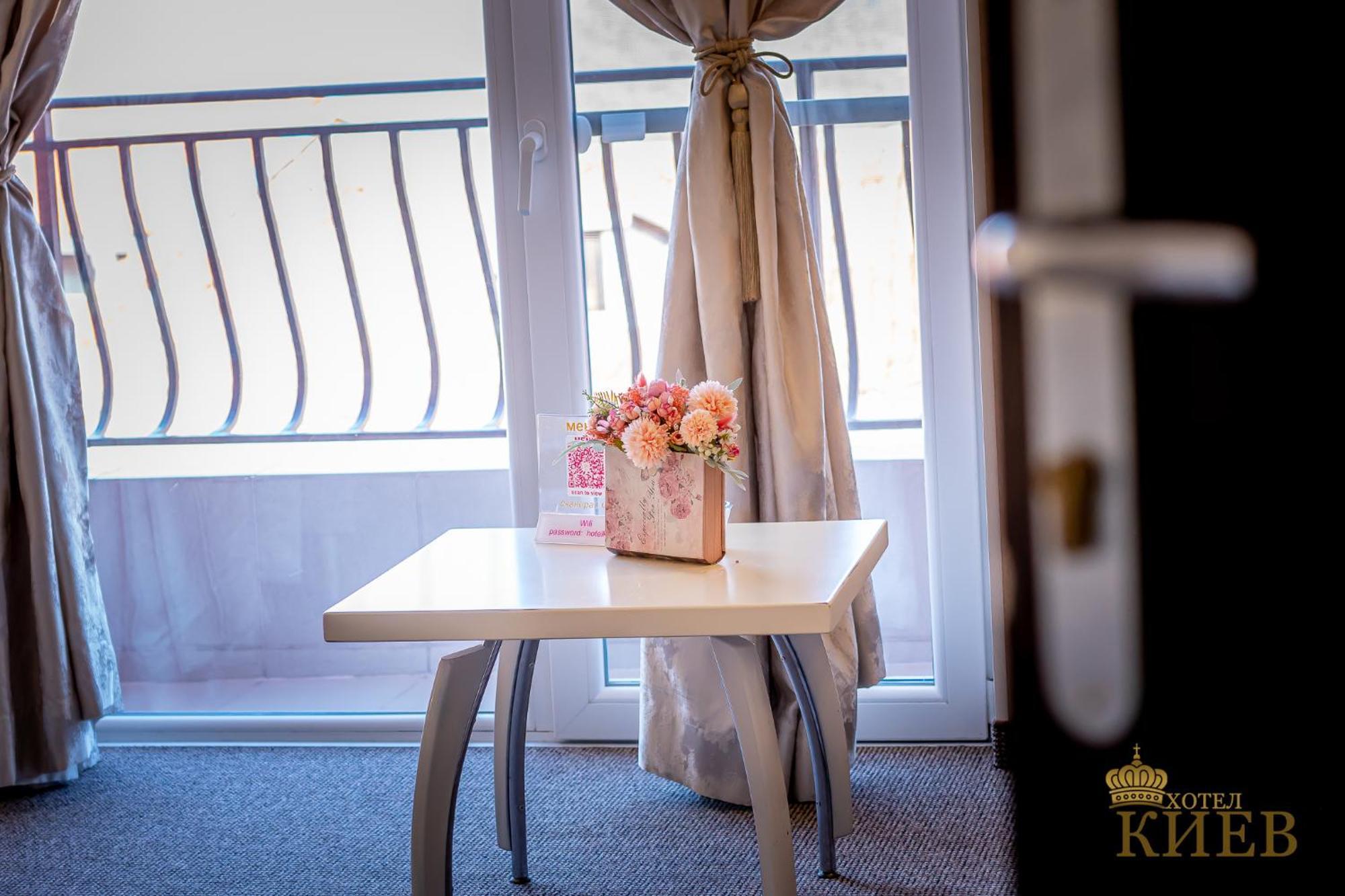 Hotel Kiev Велико-Тырново Экстерьер фото